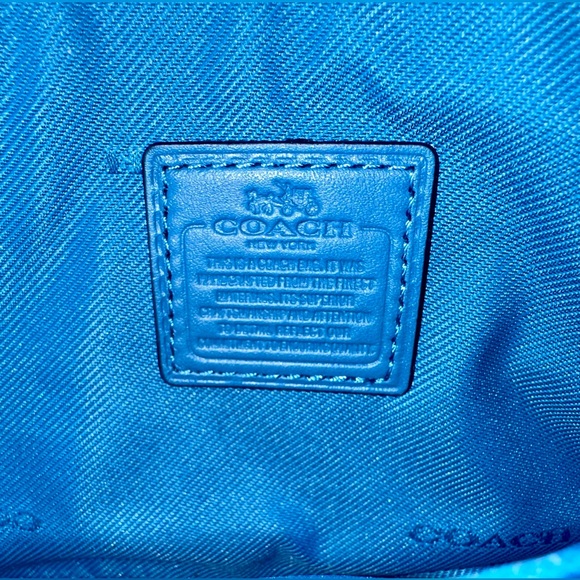 Coach Two-Tone Blue Color-Block Corner-zip Wristlet EUC - Picture 7 of 9